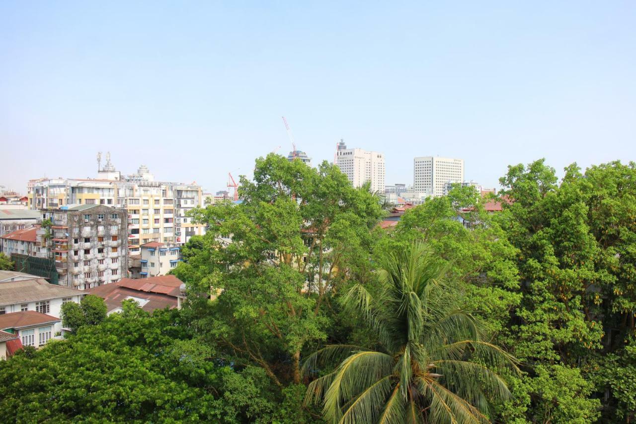 Alfa Hotel Yangon Exterior foto